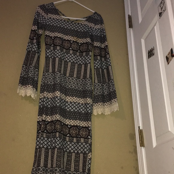 Fitted dress - Picture 2 of 2